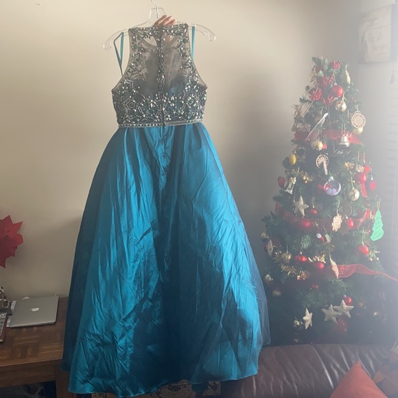 Prom Dress - Picture 9 of 16